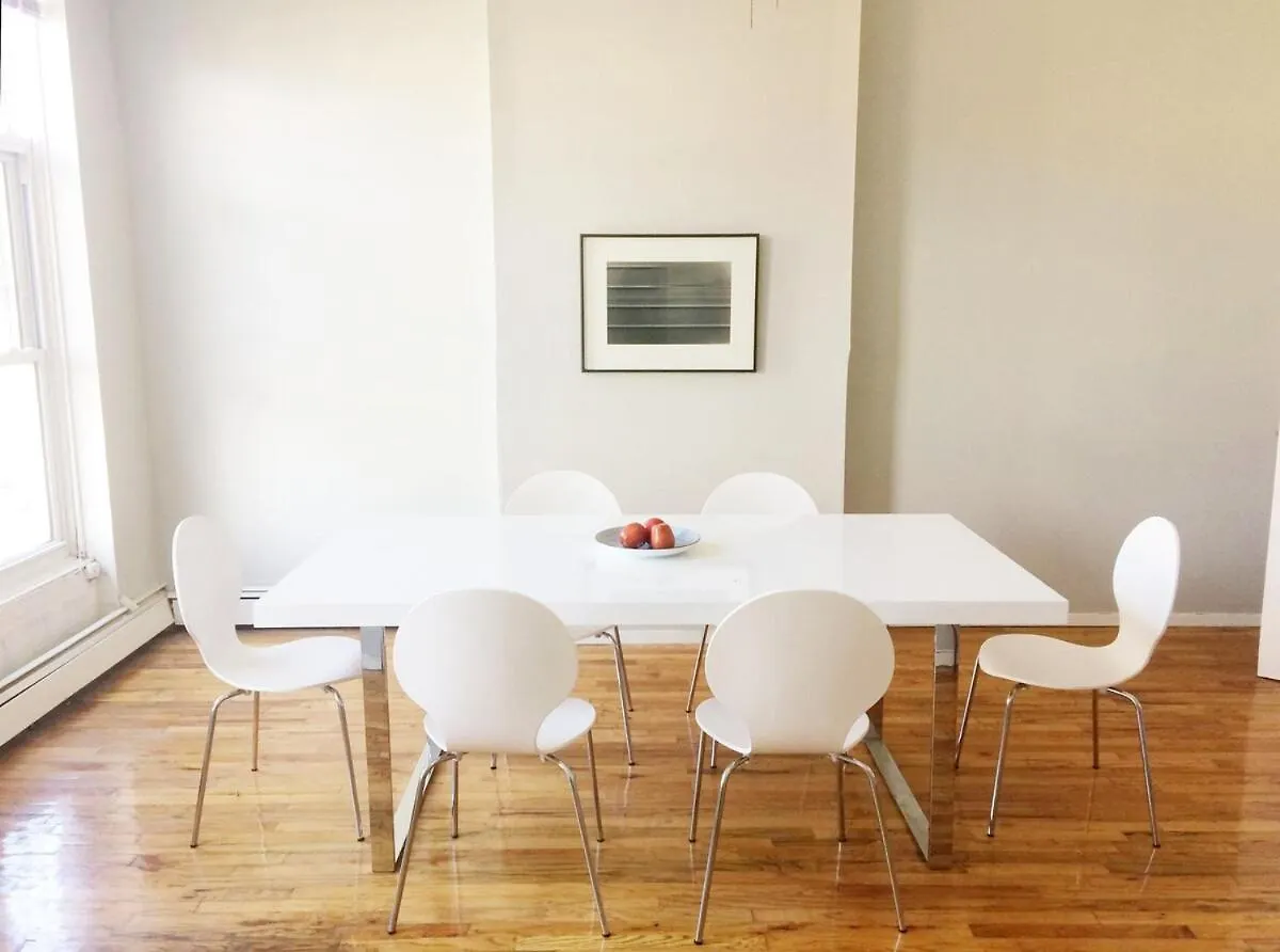 Serene Brooklyn Escape Near Cafes & Park, Sleeps 5 New York