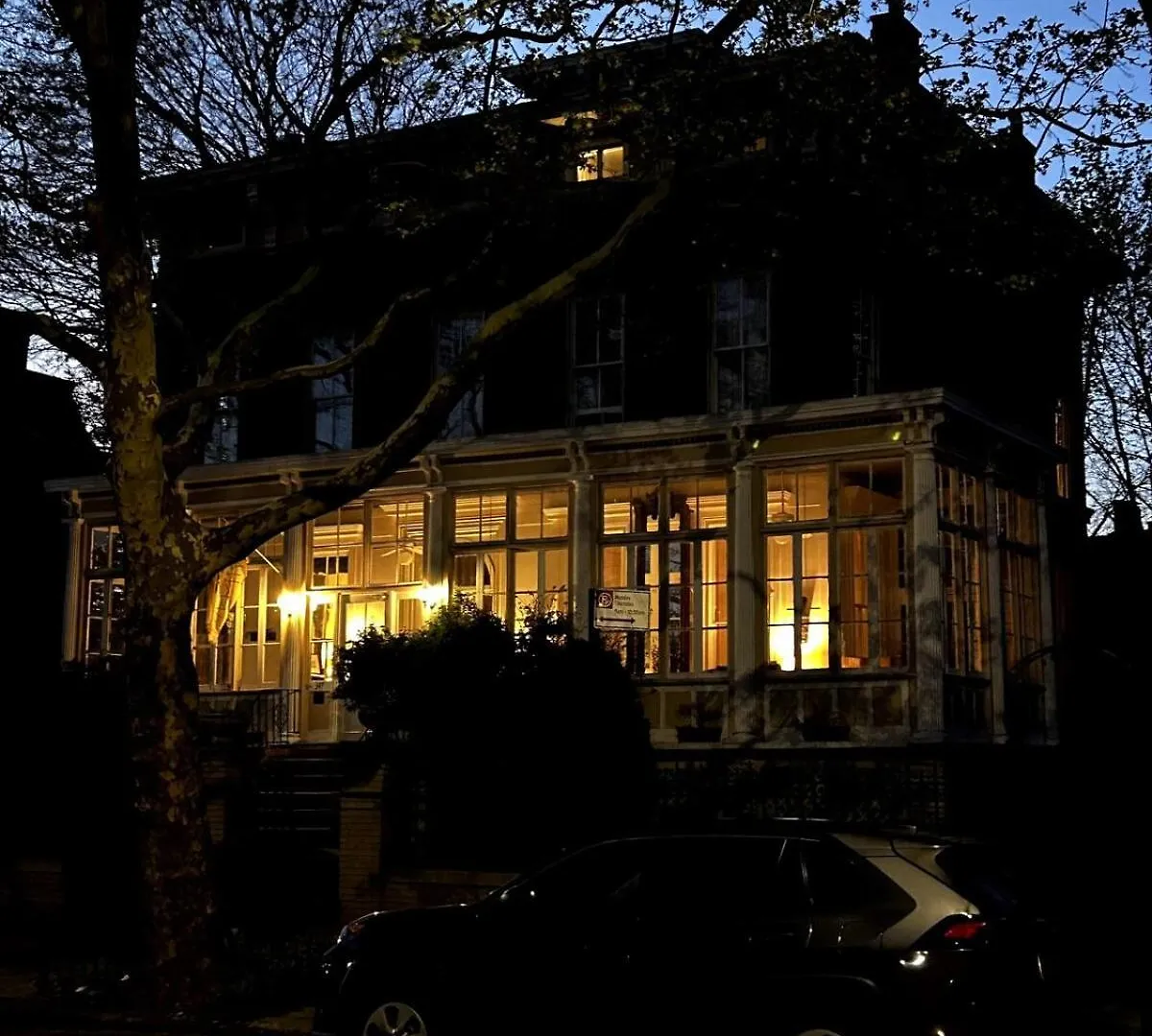 Serene Brooklyn Escape Near Cafes & Park, Sleeps 5 New York 0*,