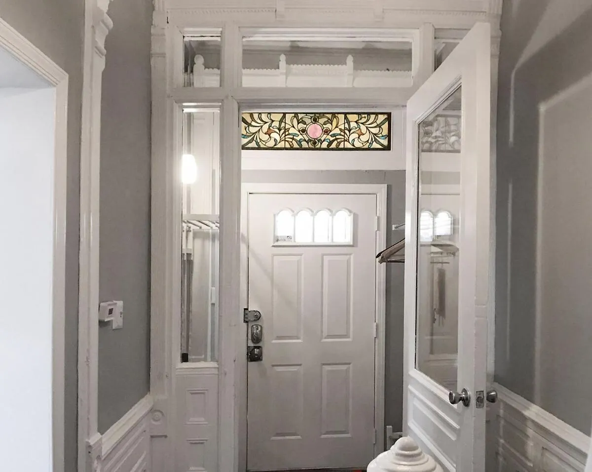 Serene Brooklyn Escape Near Cafes & Park, Sleeps 5 New York Amerikai Egyesült Államok